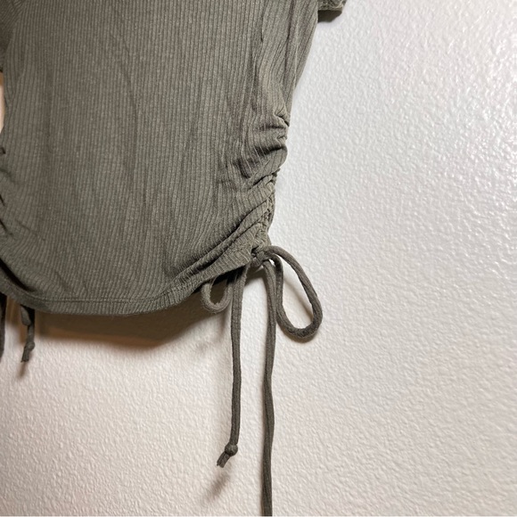 Wild Fable Ribbed crop top size S - Picture 3 of 4